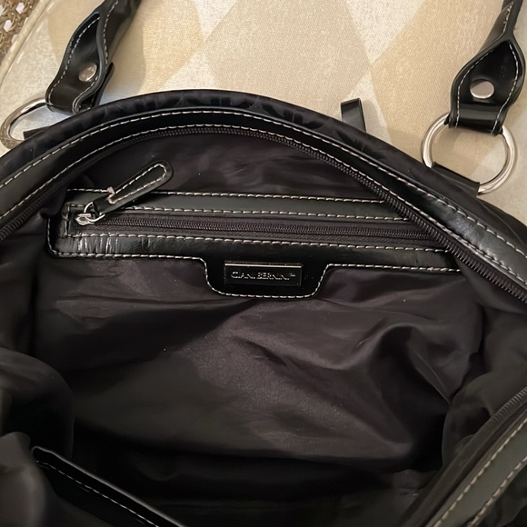 Giani Bernini Black Purse with Outer Pocket - Picture 7 of 8